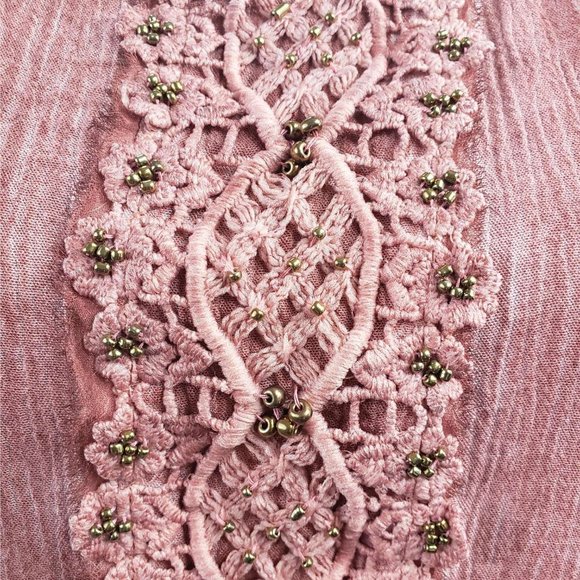 Knox Rose Pink Sleeveless Tunic with Lace Detail - Picture 3 of 7